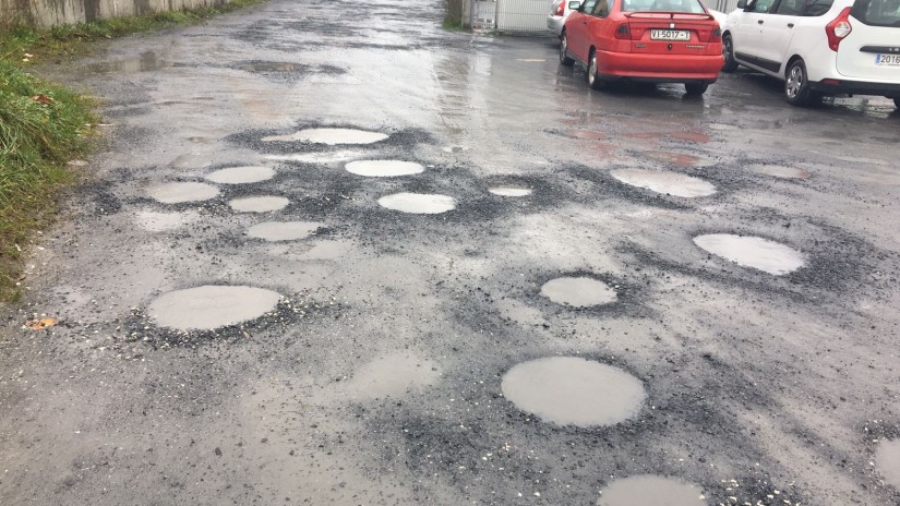 Las inmediaciones del campo de San Martín sufren la inoperancia del equipo de gobierno