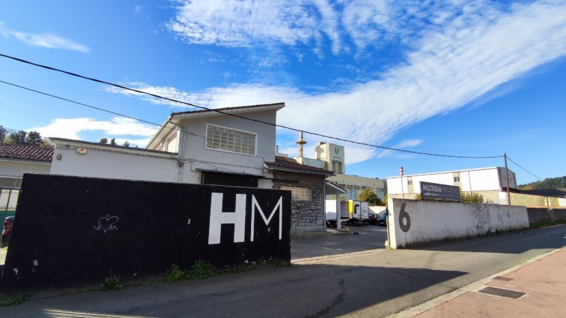 La Justicia resuelve la “no imputación” del alcalde Ander Añibarro por la causa abierta por vertidos de sangre del matadero en Laudio