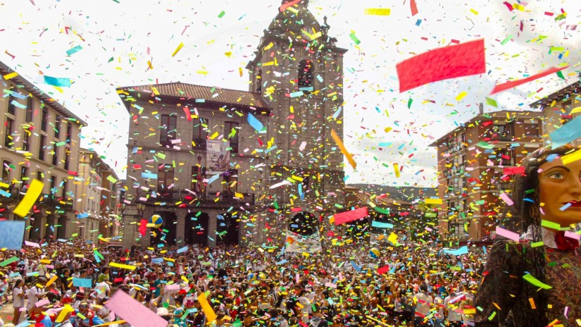 Éxito absoluto de la vuelta de los sanrokes, impulsados por el modelo festivo de EAJ-PNV