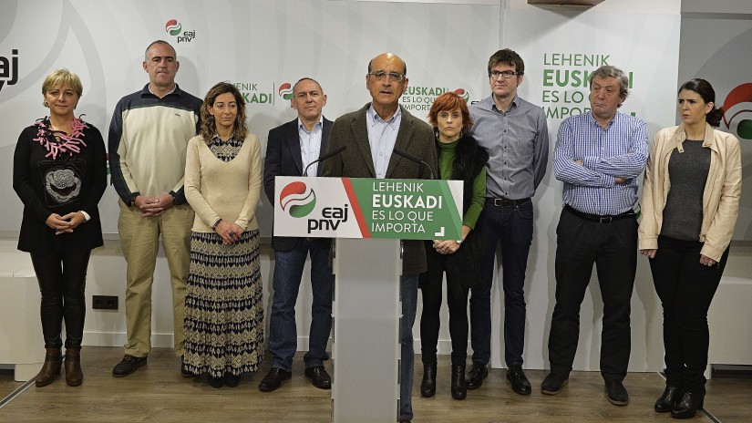 Mikel Legarda traslada el compromiso de EAJ-PNV en la defensa de los intereses de Álava y Euskadi mediante una acción coordinada interinstitucional